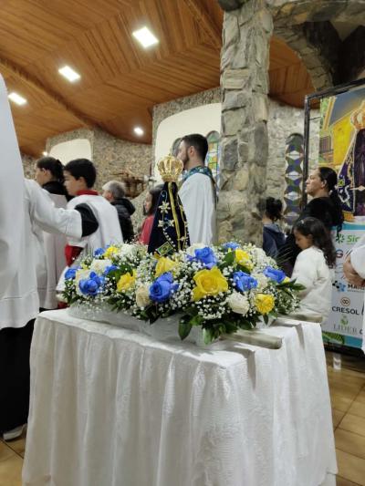 Abertura das Novenas reúne centenas de fiéis em Laranjeiras do Sul Celebração marca o início da preparação para a Festa em honra a Nossa Senhora Aparecida